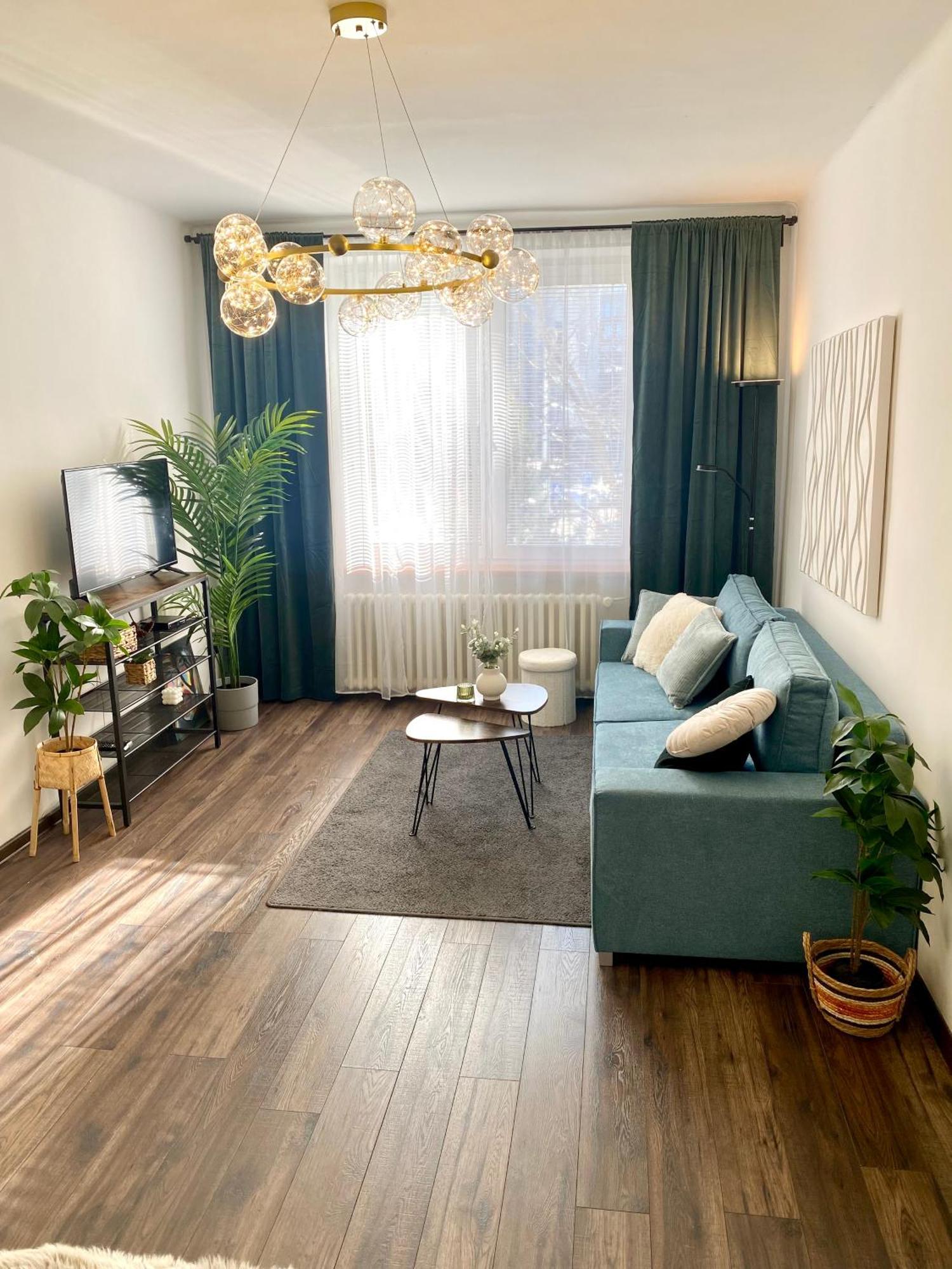 James Dean Apartment - Next To Nivy Bus Station & Mall Bratislava Dış mekan fotoğraf